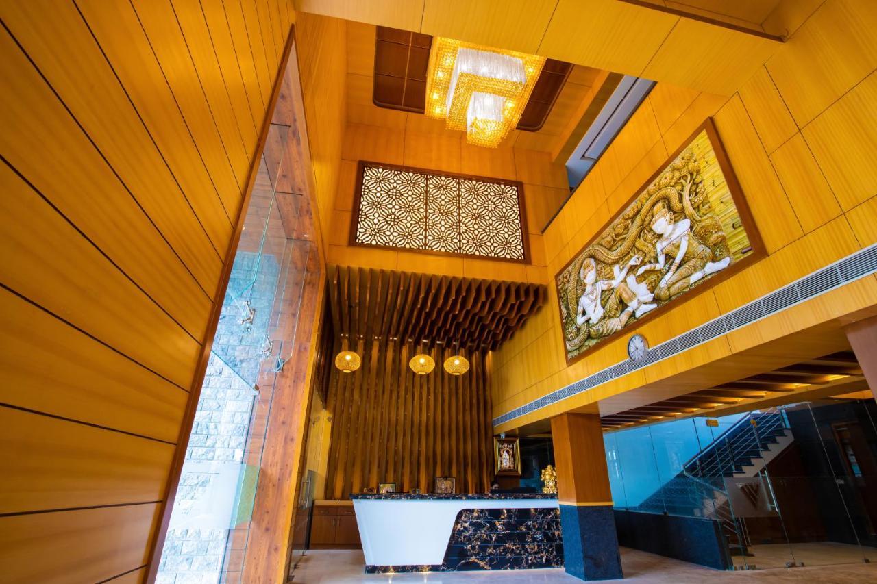 Hotel Vijayarani Tiruchirappalli Exteriör bild