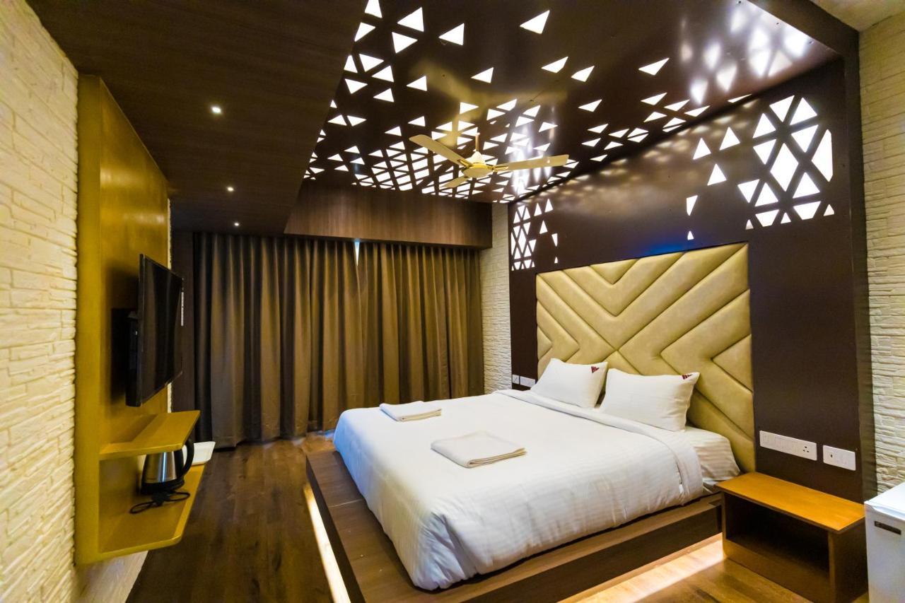 Hotel Vijayarani Tiruchirappalli Exteriör bild