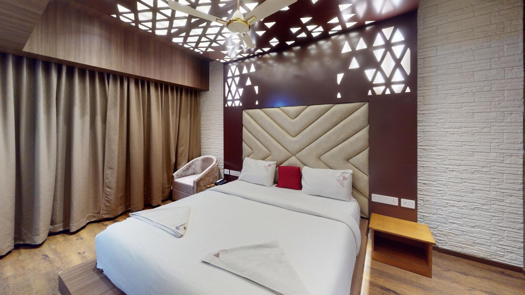 Hotel Vijayarani Tiruchirappalli Exteriör bild
