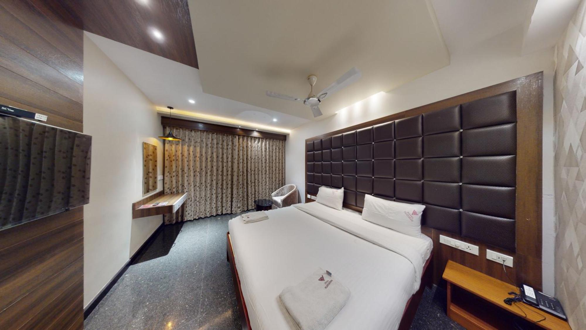 Hotel Vijayarani Tiruchirappalli Exteriör bild